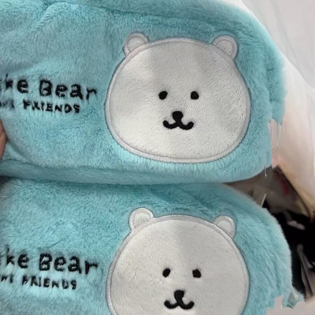 Miękki, puszysty piórnik z mot – Pencil Case Large recenzja i cena